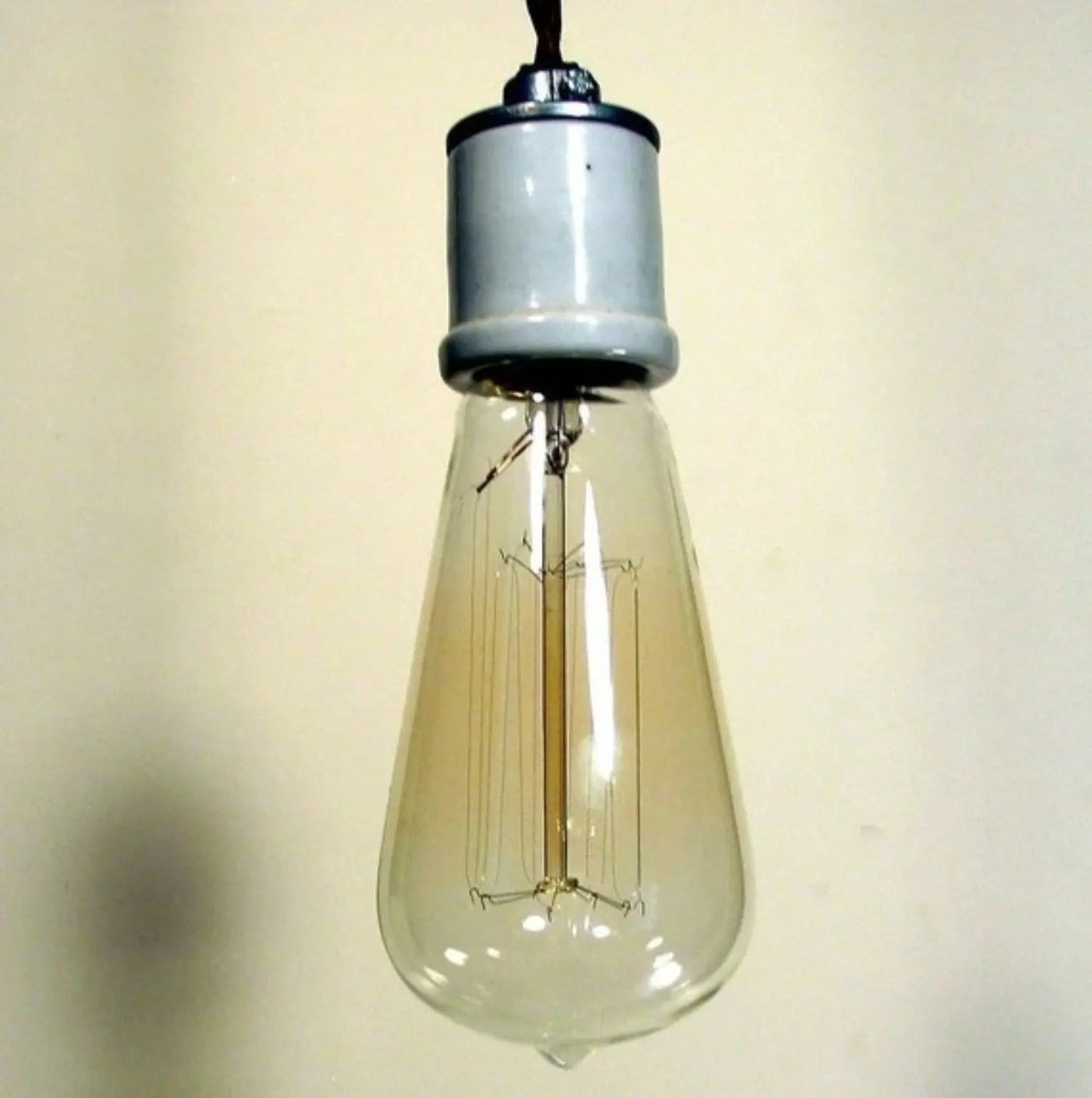 Edison Dimmable Bulb - 60 watts - Standard Base