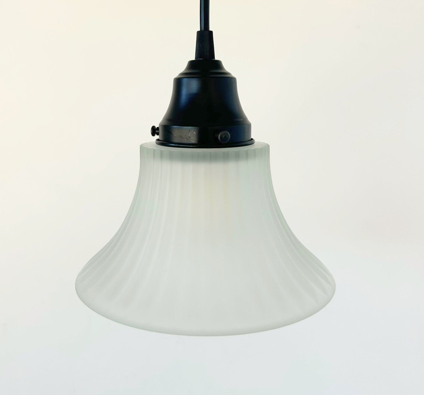 Frosted Ribbed Flute Pendant