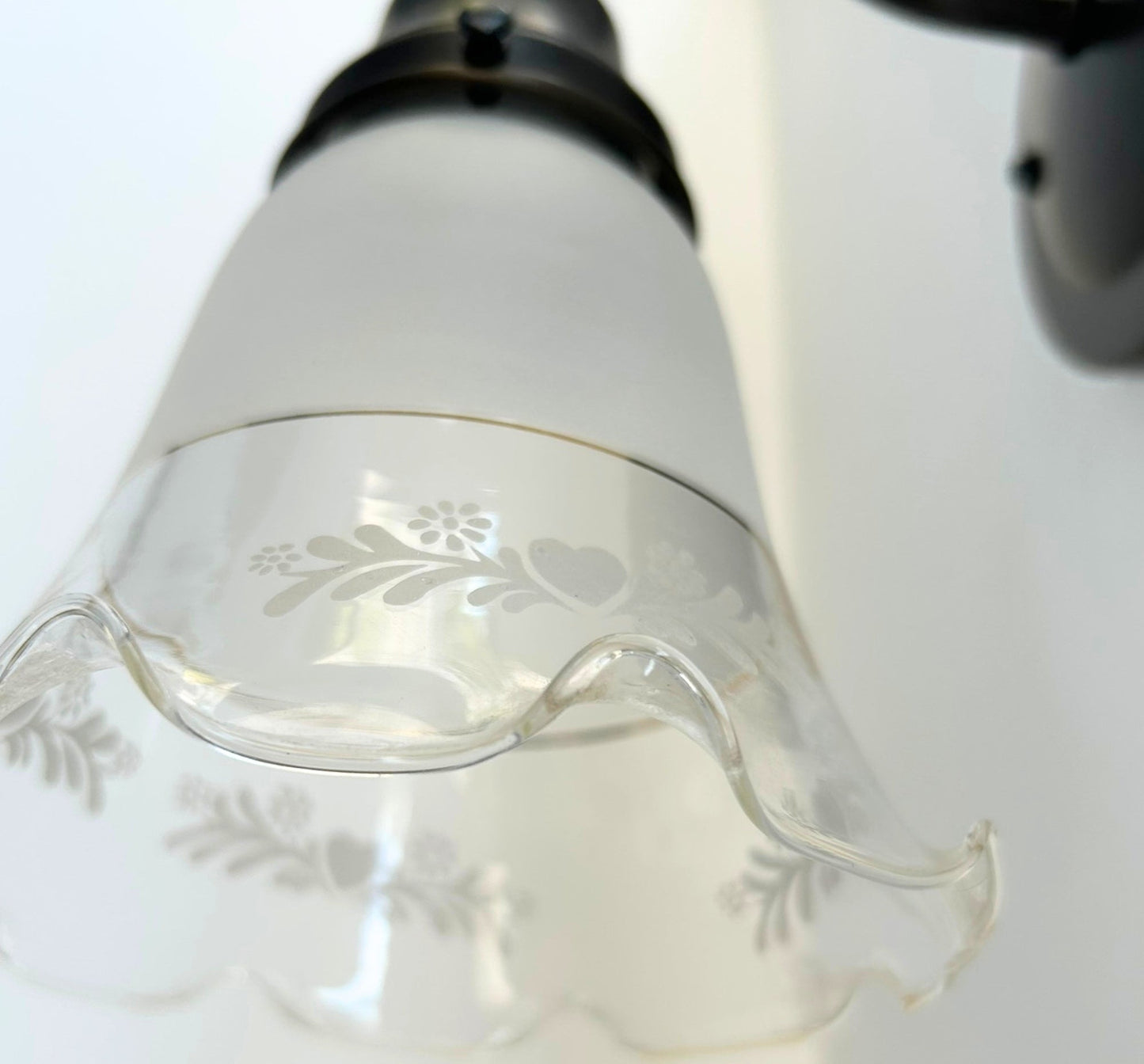 Delicate Floral Heart Frost and Clear With Gold Band