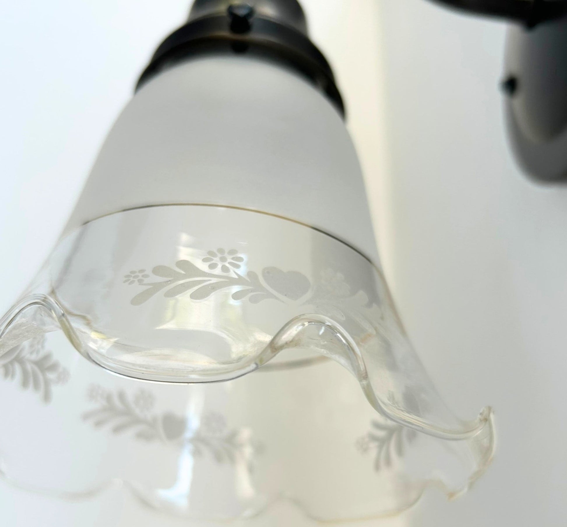 Delicate Floral Heart Frost and Clear With Gold Band