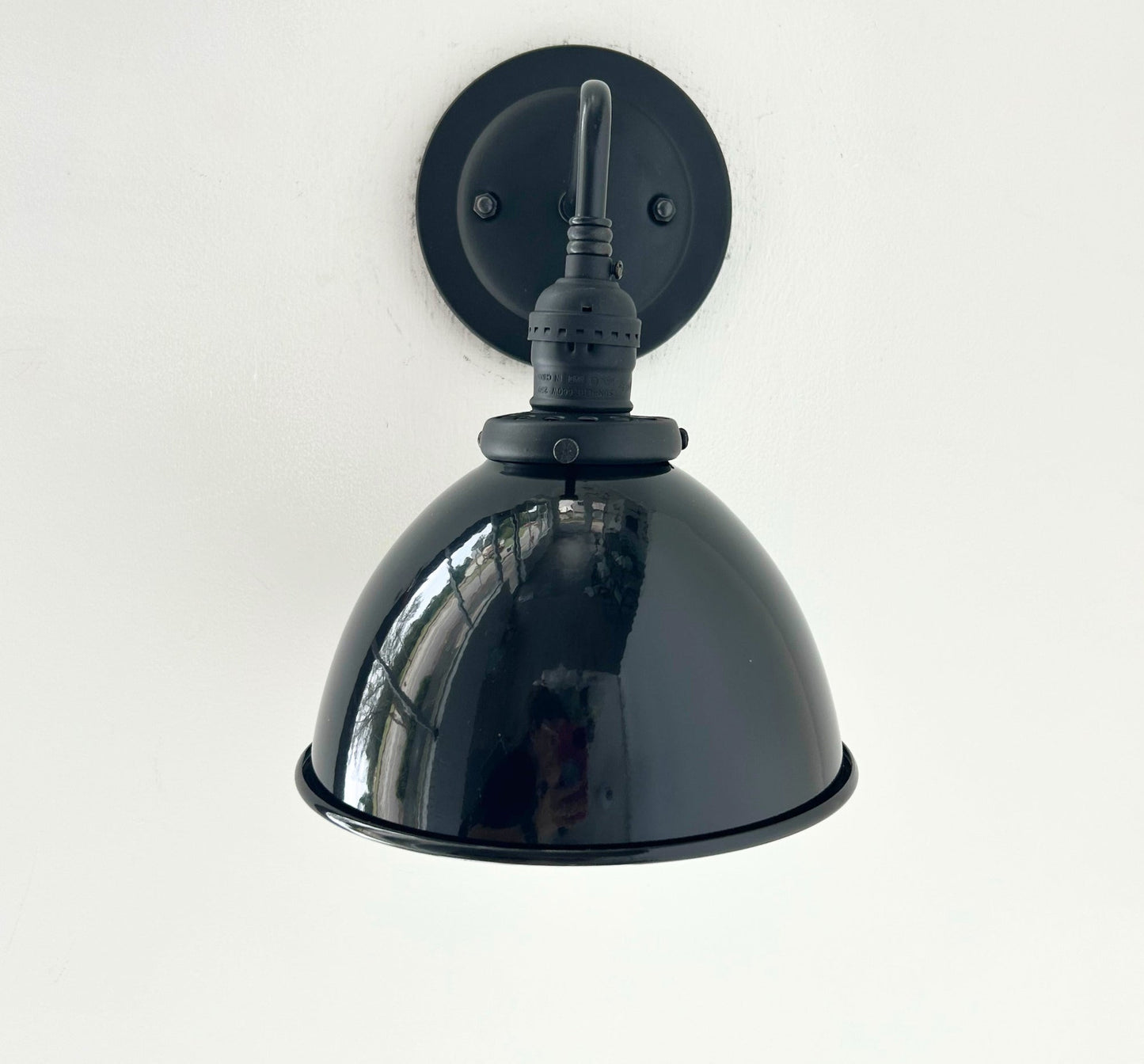Small Black Enamel Farmhouse Wall Sconce Lighting