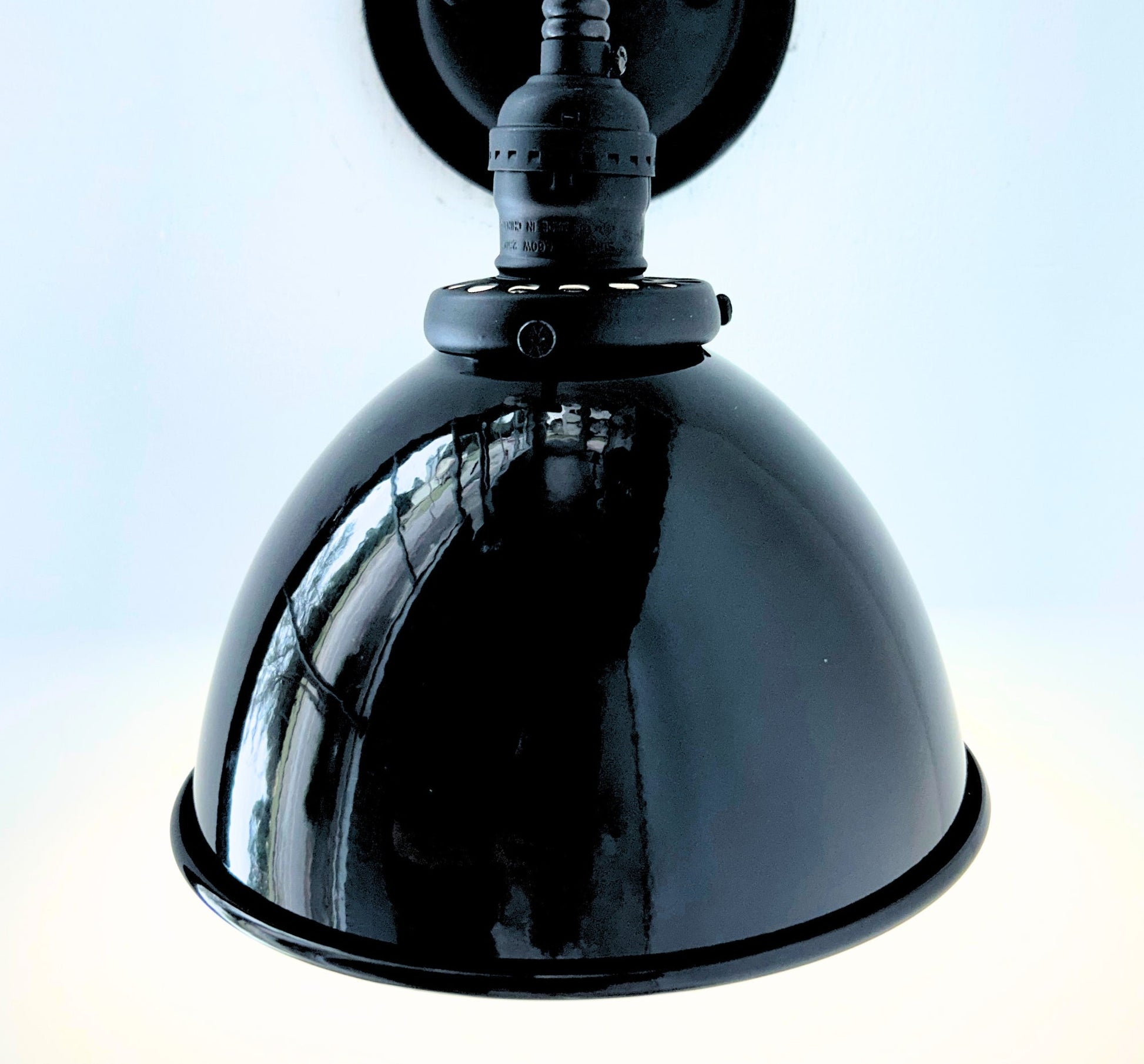 Small Black Enamel Farmhouse Wall Sconce Lighting