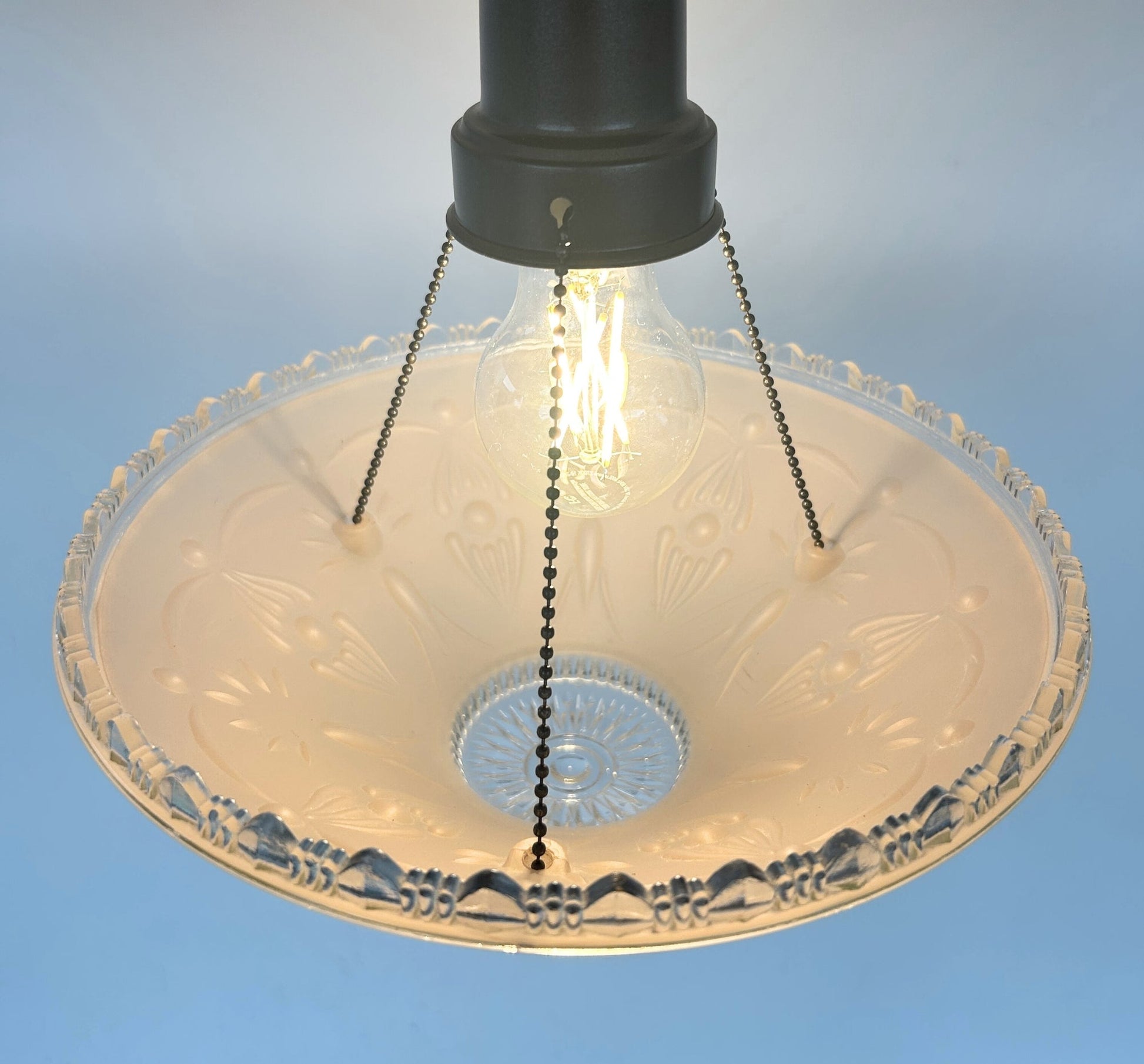 1930’s Peach Frosted Art Deco Suspended Chandelier Ceiling Light