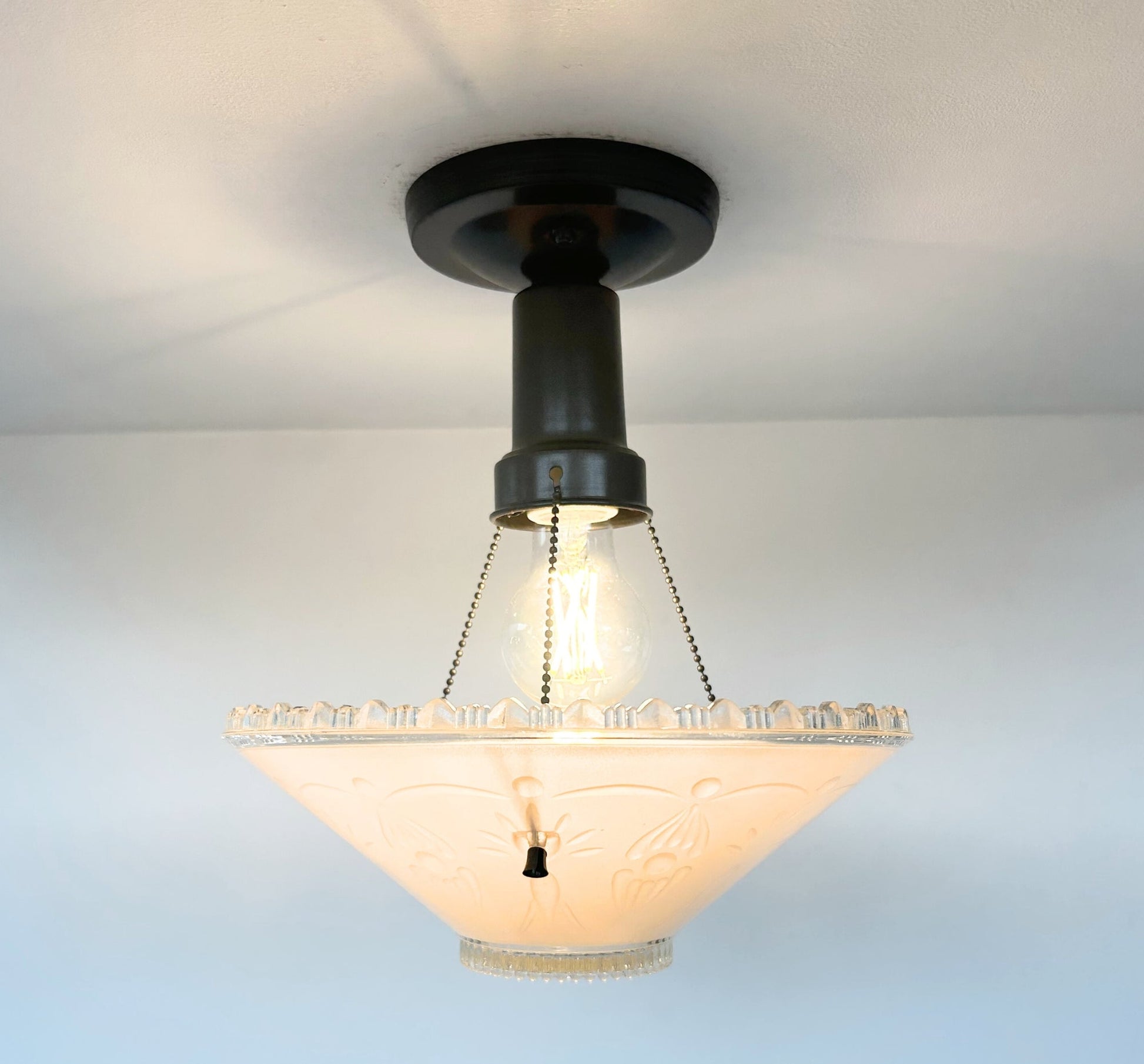 1930’s Peach Frosted Art Deco Suspended Chandelier Ceiling Light