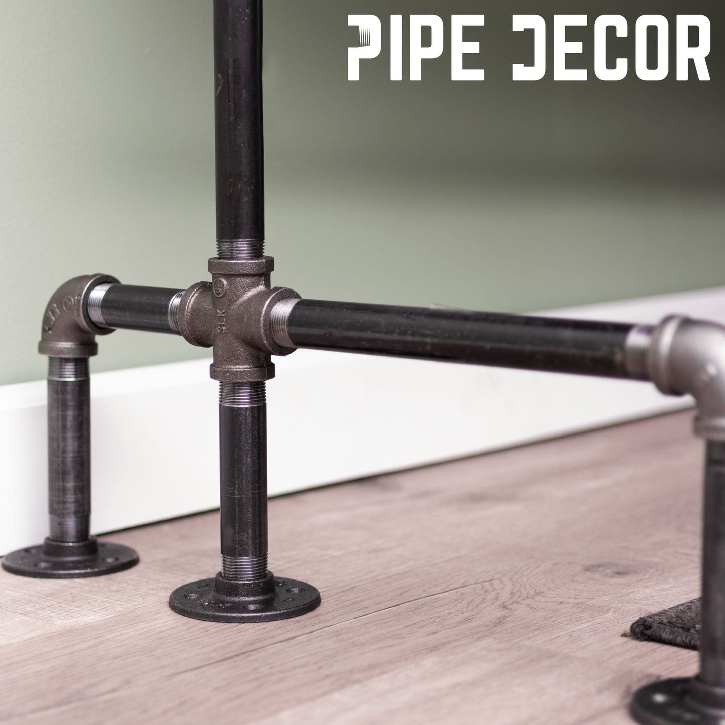 M Design Desk By PIPE DECOR