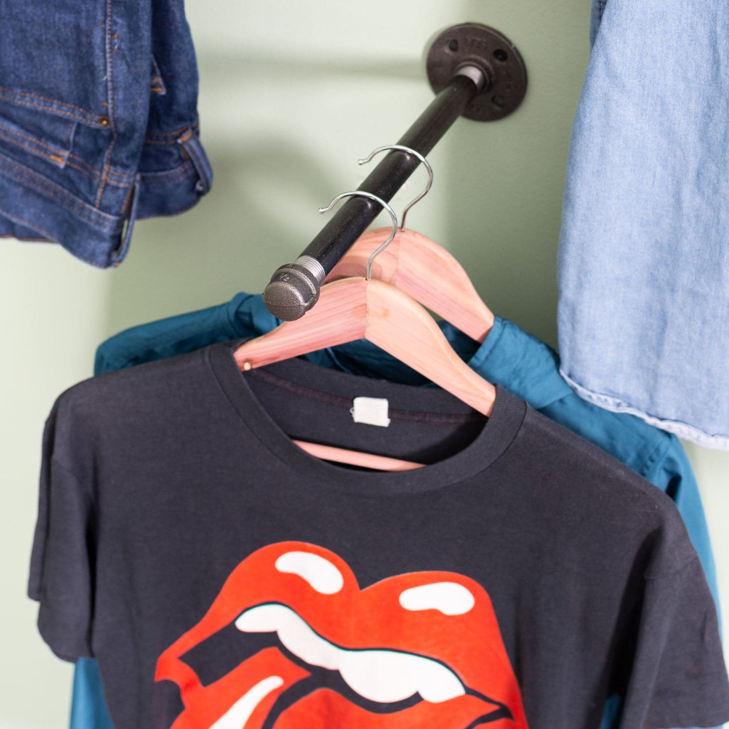 1/2 in. x 12 in. Clothing Hanging Bracket Kit, 4 Pack