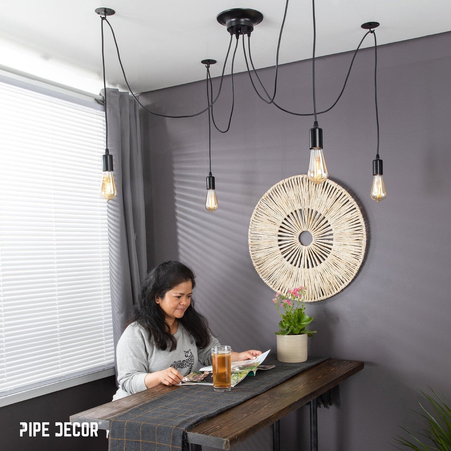 Black Spider Pendant Light with 4 Adjustable Arms