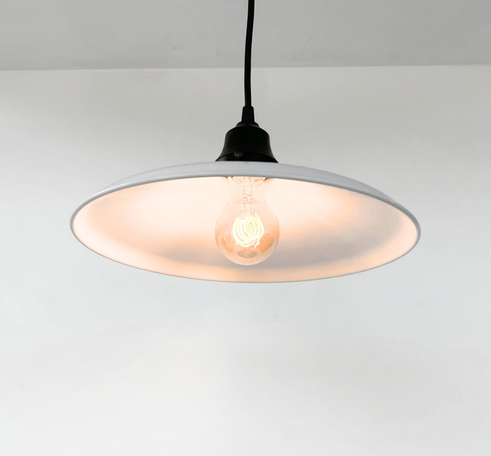 White Enamel Barn Pendant Light – Farmhouse Industrial Ceiling Fixture
