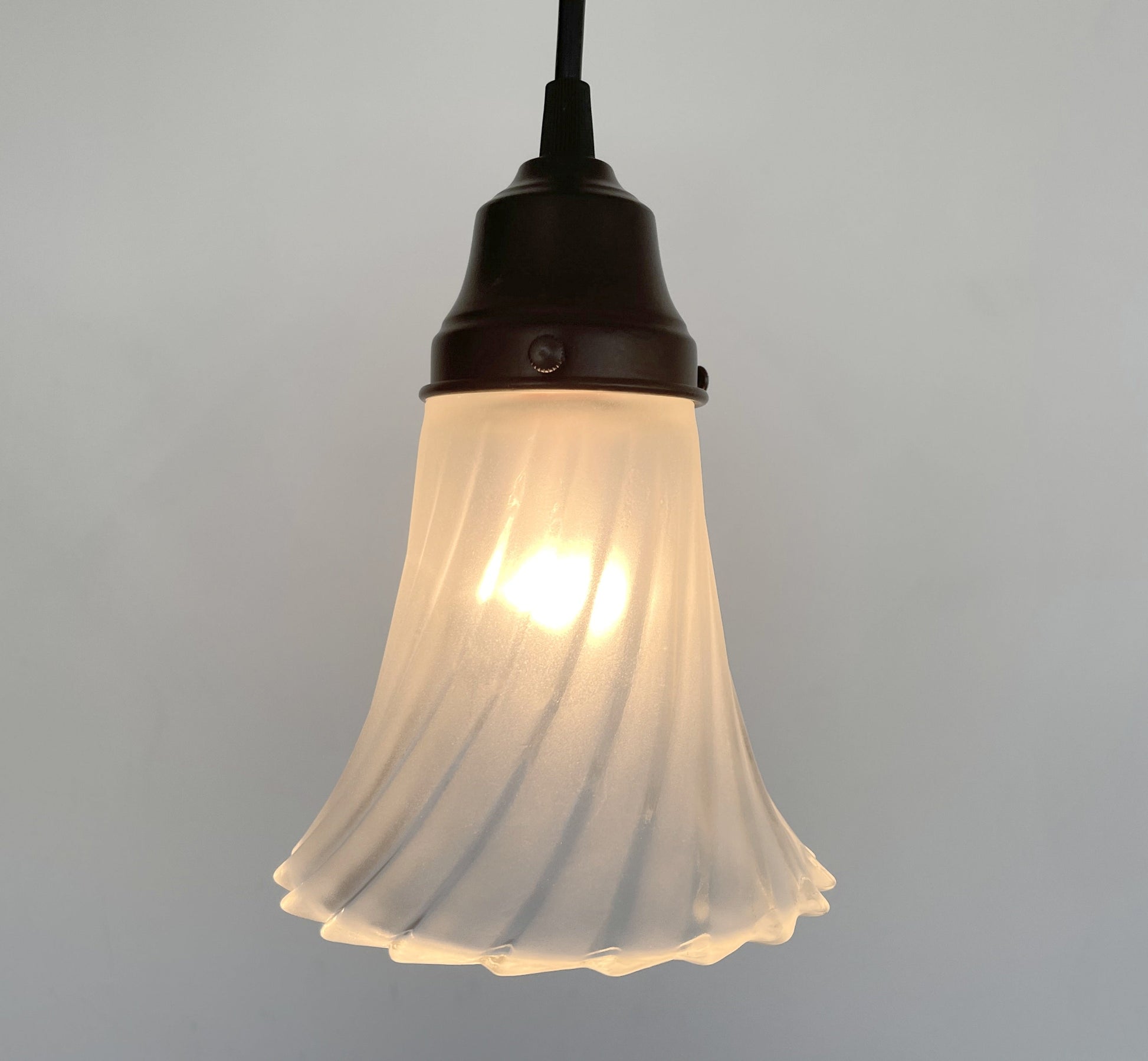 Vintage Frosted Spiral Pendant Light