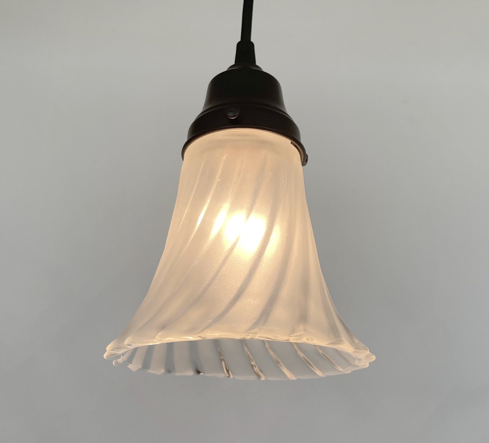 Vintage Frosted Spiral Pendant Light