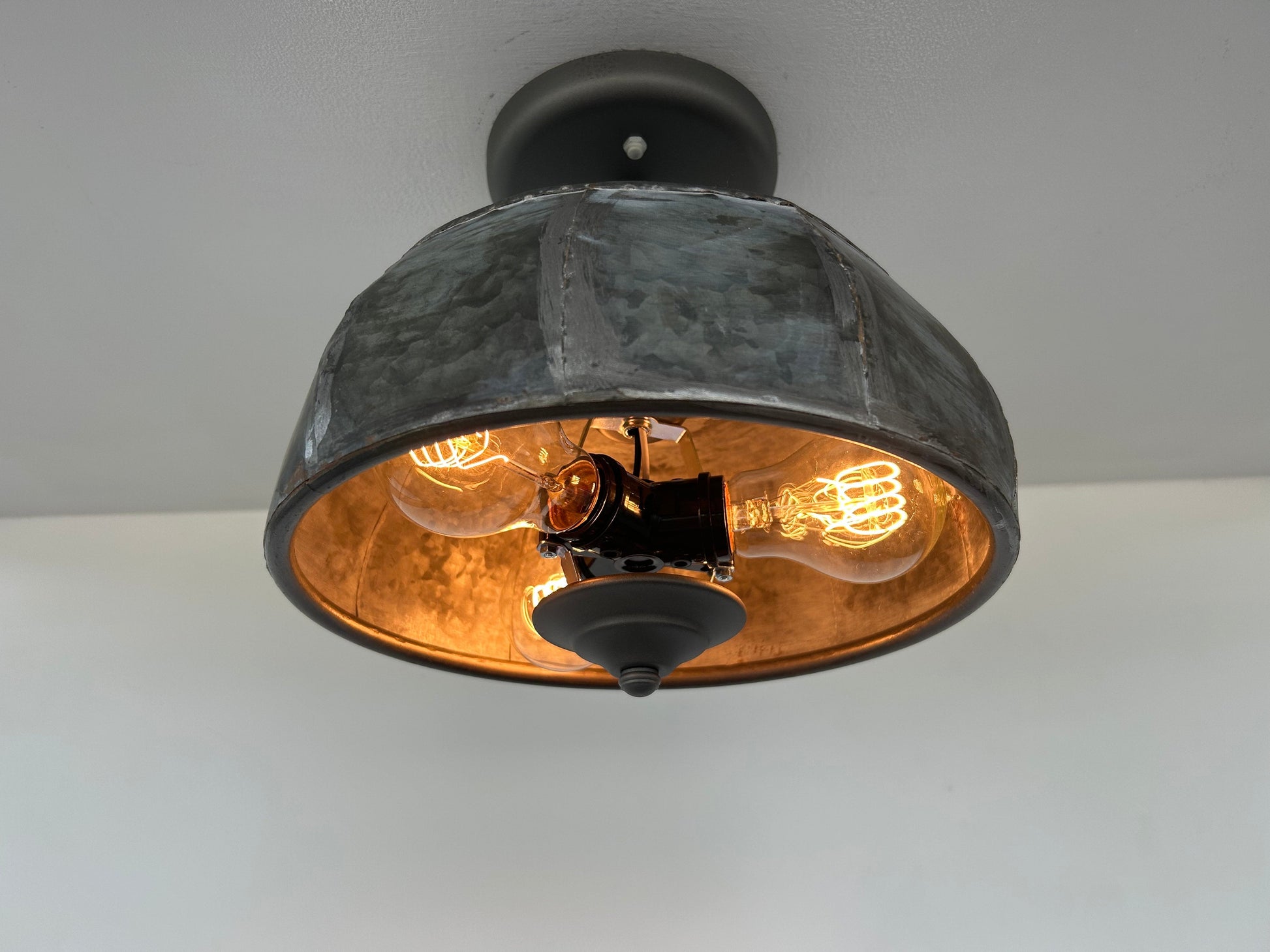 Rustic Metal Farmhouse Ceiling Light With Chain - 8 Sided