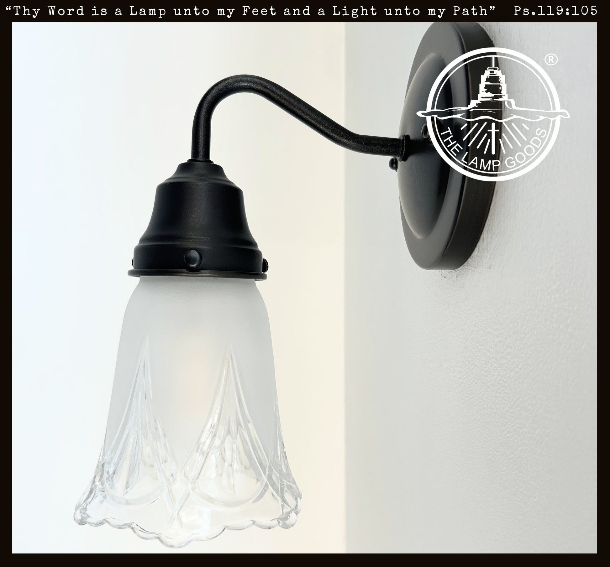 Victorian Scalloped Frost and Clear Wall Sconce