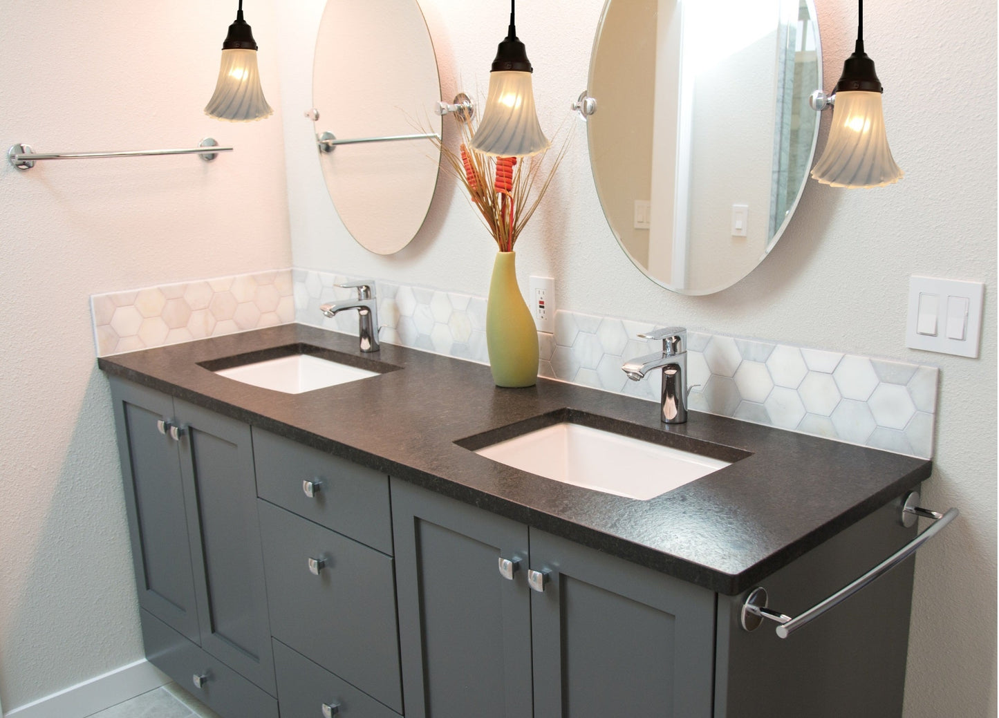 Vintage Frosted Spiral Pendant Light