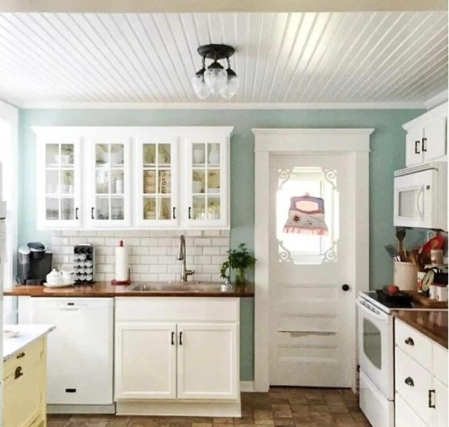 Antique Acorn Glass Ceiling Lighting Fixture Chain Trio