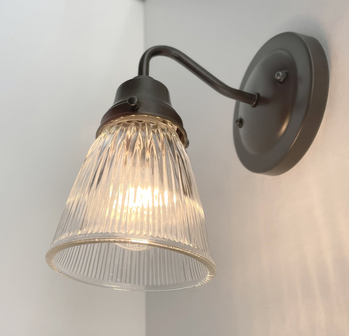 Minimalist Wall Sconce Light Fixture